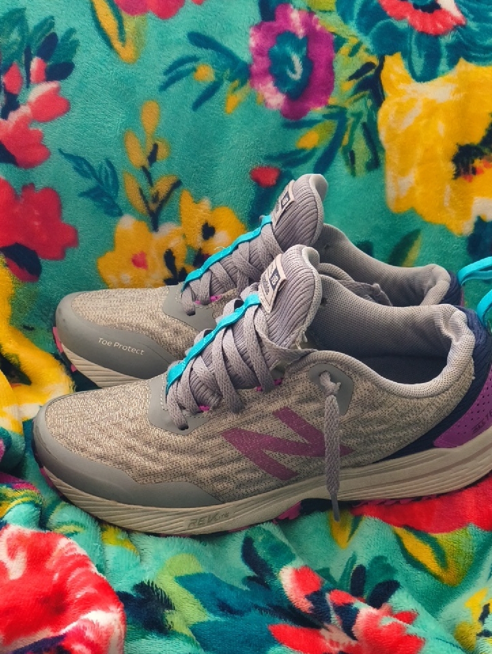 Women's New Balance Nitrel V3 SpeedRide Size 7 - Picture 3 of 9